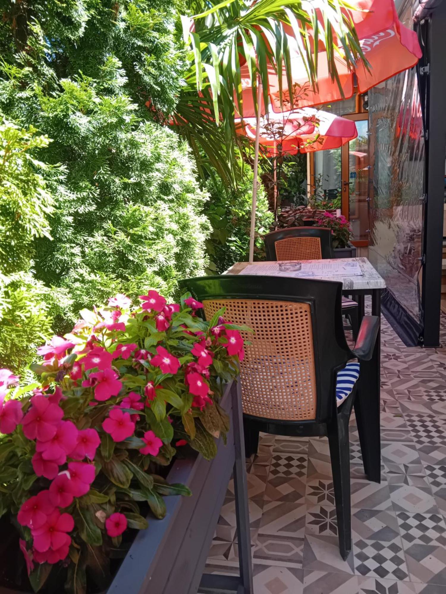 Guesthouse Oasis Kiten  Zewnętrze zdjęcie