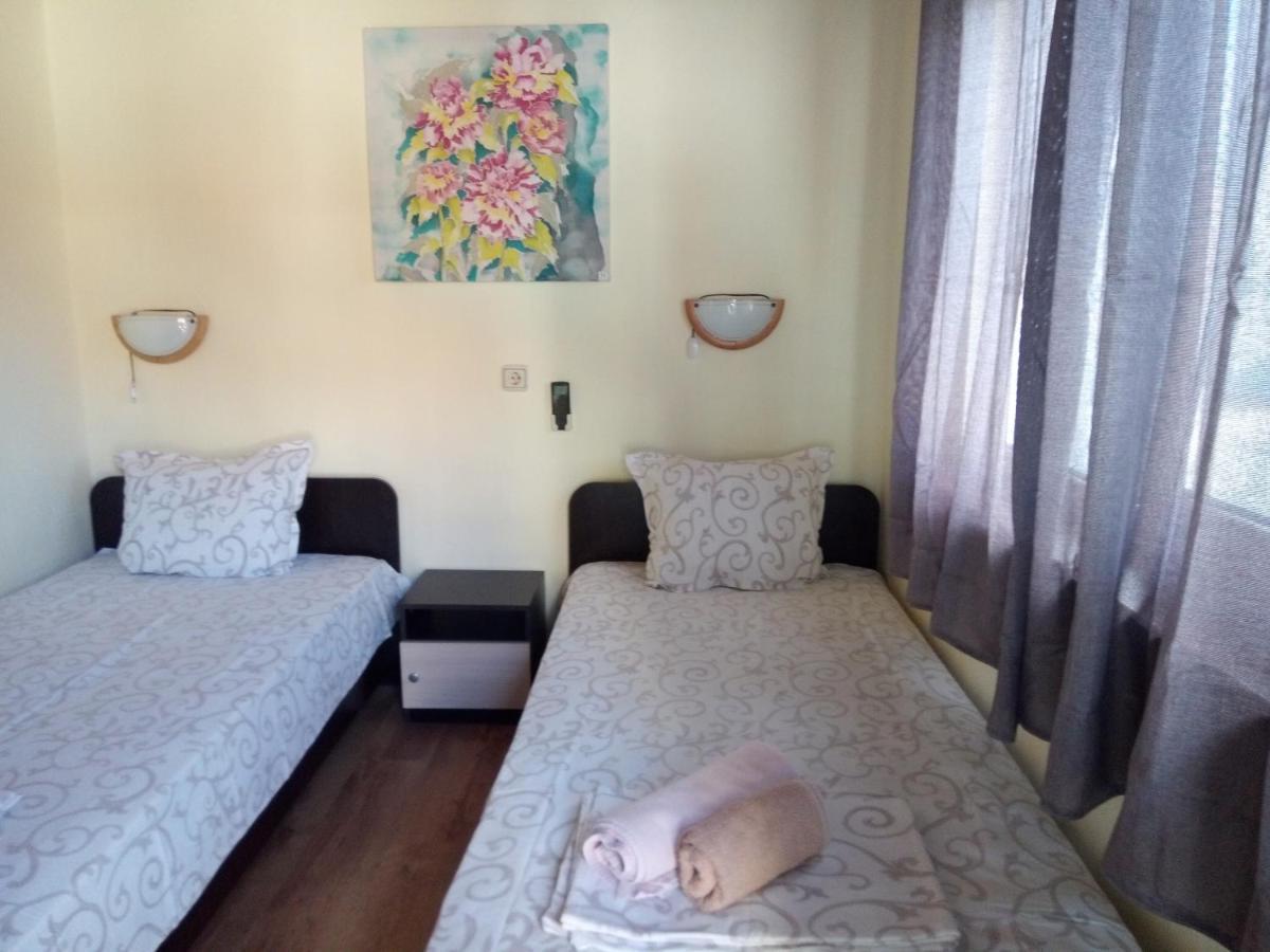 Guesthouse Oasis Kiten  Zewnętrze zdjęcie
