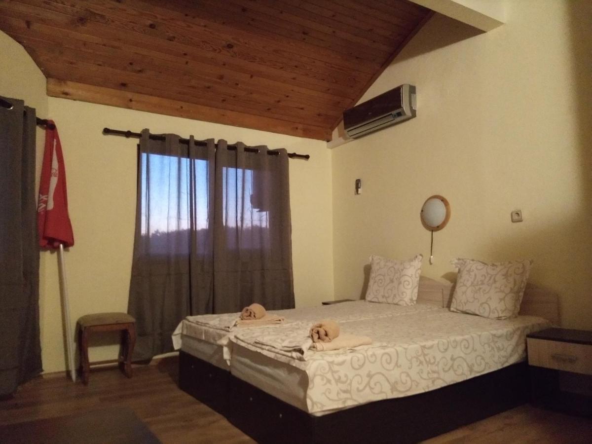 Guesthouse Oasis Kiten  Zewnętrze zdjęcie