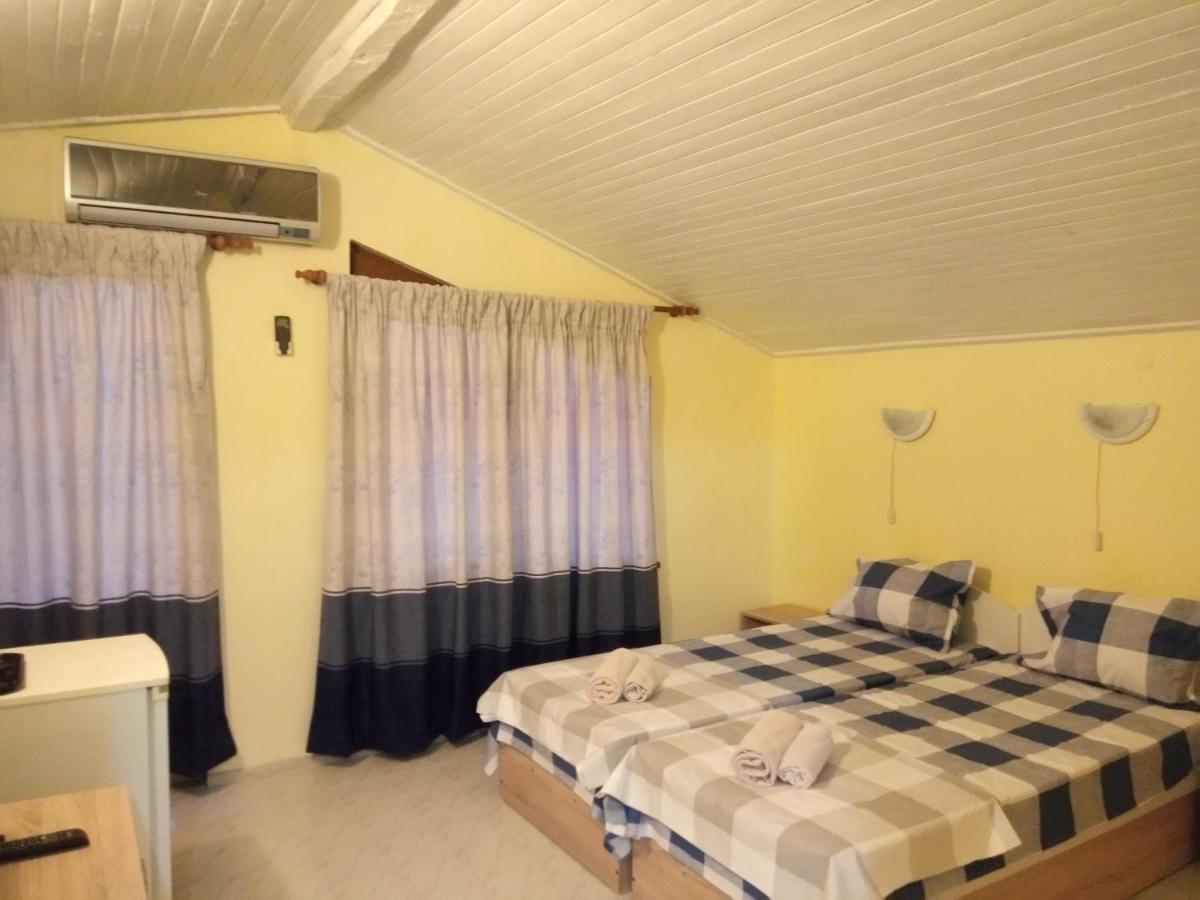Guesthouse Oasis Kiten  Zewnętrze zdjęcie