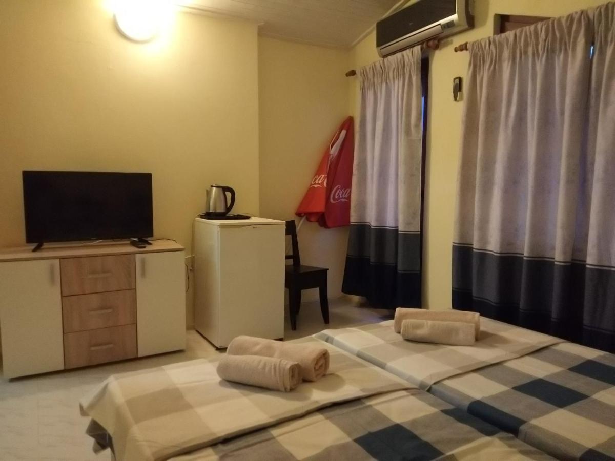 Guesthouse Oasis Kiten  Zewnętrze zdjęcie